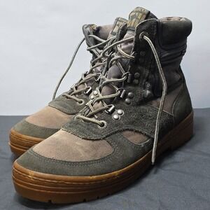 kangaROOS Men's Chukka Boots in Olive Green with Gum Sole